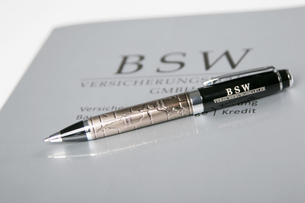 Kugelschreiber auf BSW Versicherungsmakler Mappe